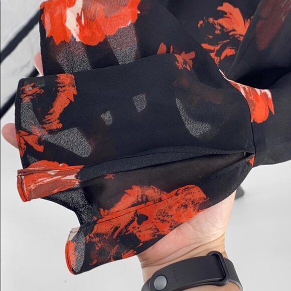 FOXCROFT Ali Painterly Rose Chiffon floral Blouse bell sleeve v-neck flowy boho - Picture 10 of 12